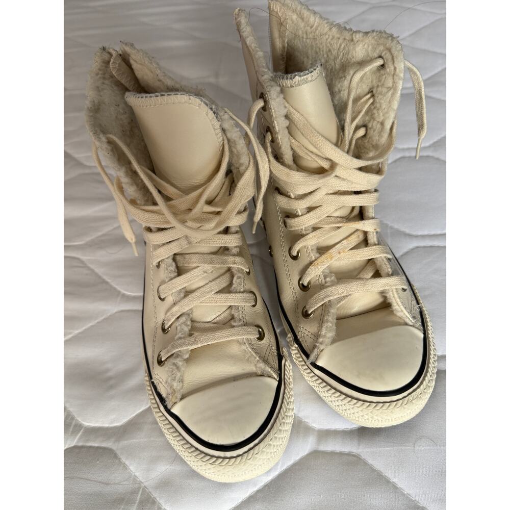 Converse white fuzzy lined high top sneakers size 2